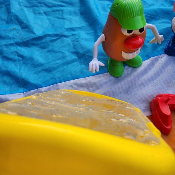 Mr. Potato Head Pretend Play Lot – 3 Figures + Yellow Case – Vintage Toy Set - Picture 5 of 9